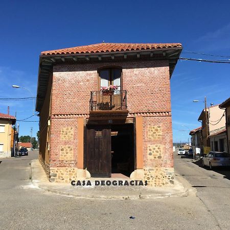 הוילה Veguellina de Órbigo Casa Deogracias מראה חיצוני תמונה