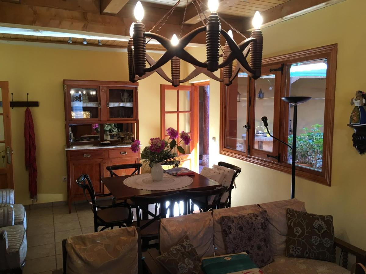 הוילה Veguellina de Órbigo Casa Deogracias מראה חיצוני תמונה
